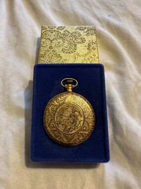 Vintage Max Factor Puff Powder Compact Pocket Watch Antique Aphrodite Regency